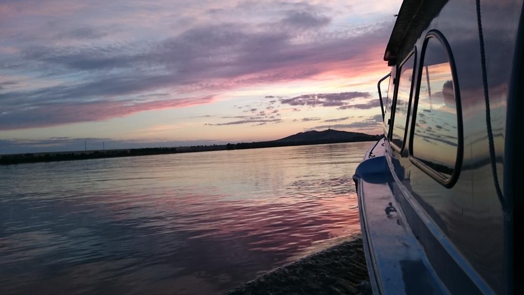 Delta Pontoon Hotel มาห์มูเดีย ภายนอก รูปภาพ